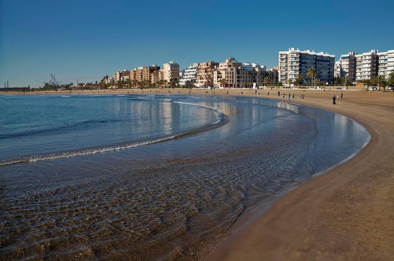 Uim Mediterraneo Pb Aragon A Wifi Puerto de Sagunto Exterior photo